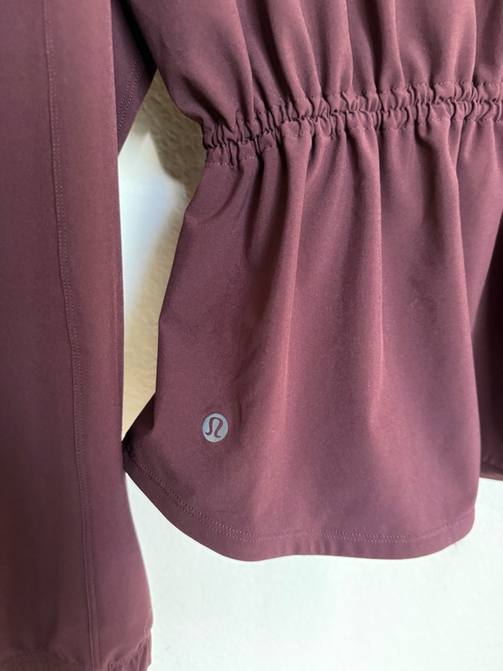 Lululemon UV-Protective Cinch-Waist Running Jacket - Picture 10 of 10